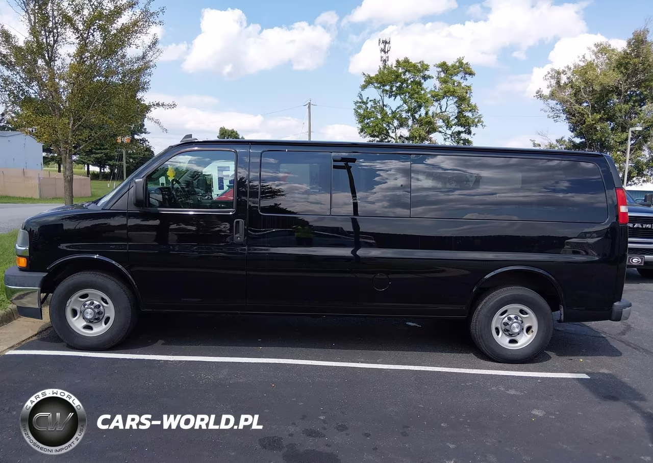 2017 Chevrolet Express 3500 Lt VIN:1GAZGPFF1H1265547 - 18