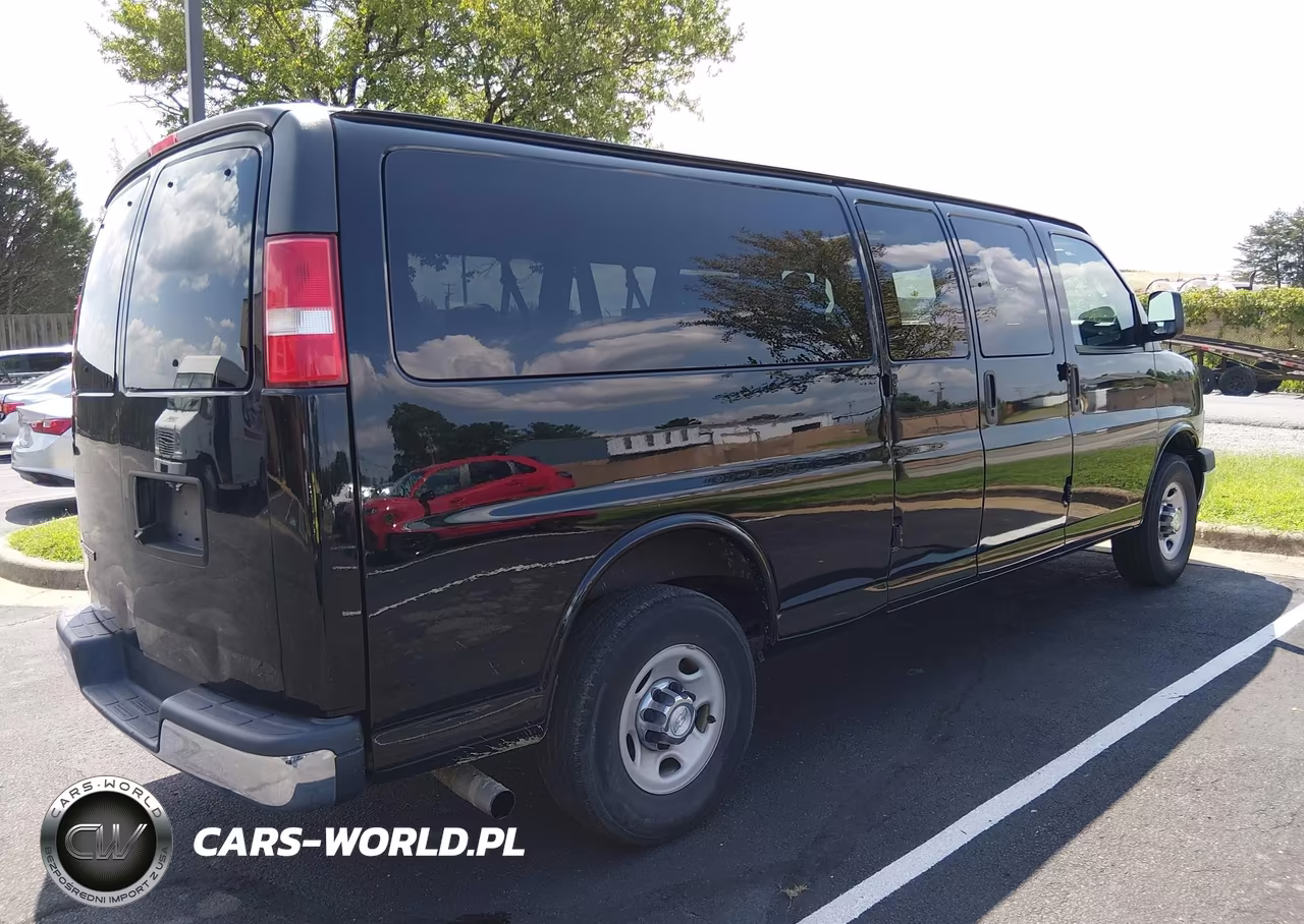 2017 Chevrolet Express 3500 Lt VIN:1GAZGPFF1H1265547 - 4