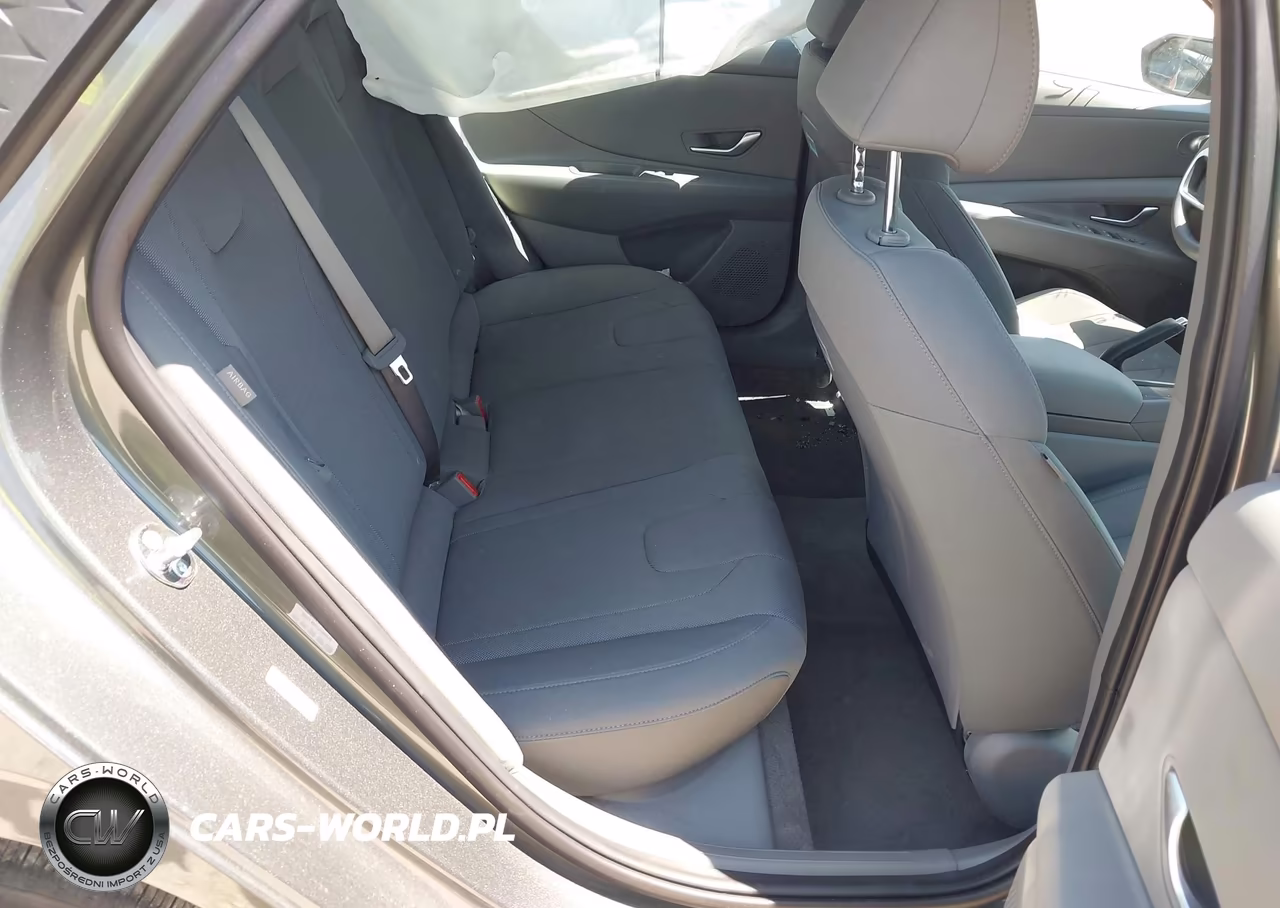 2026 Hyundai Elantra Se VIN:KMHLL4DG1TU205516 - 8