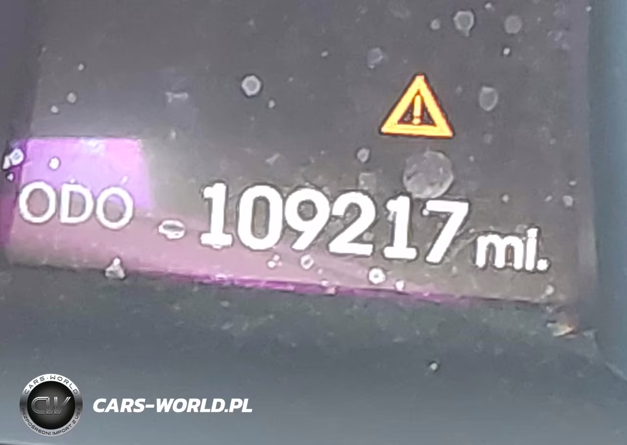 2016 Hyundai Santa Fe Sport 2.4L VIN:5XYZUDLB2GG306346 - 15