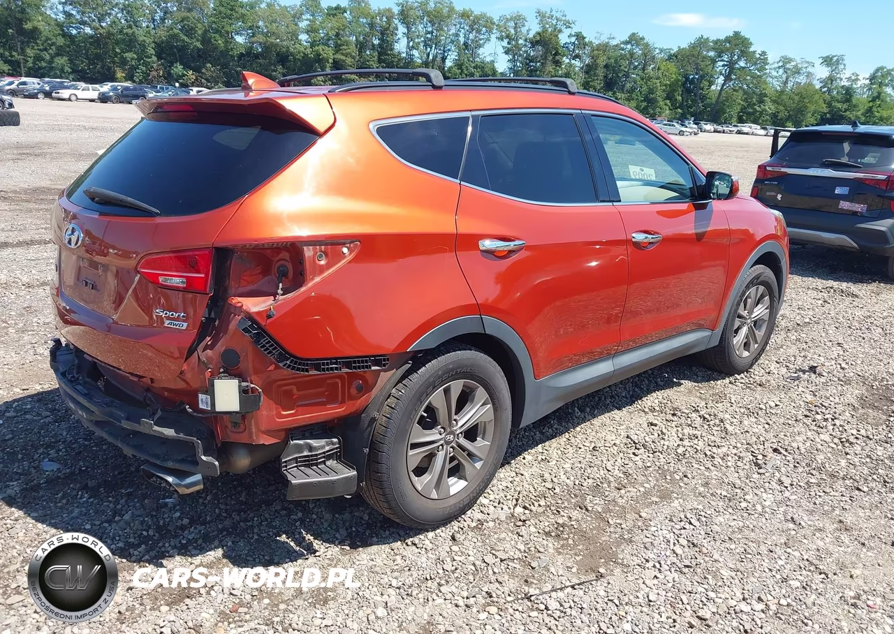 2016 Hyundai Santa Fe Sport 2.4L VIN:5XYZUDLB2GG306346 - 4