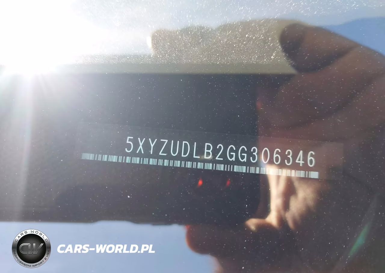2016 Hyundai Santa Fe Sport 2.4L VIN:5XYZUDLB2GG306346 - 9