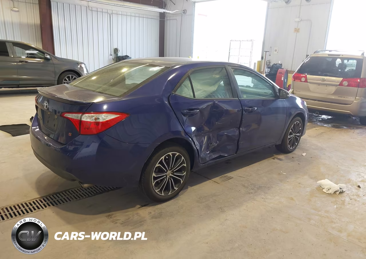 2015 Toyota Corolla S Plus VIN:5YFBURHE7FP225404 - 4