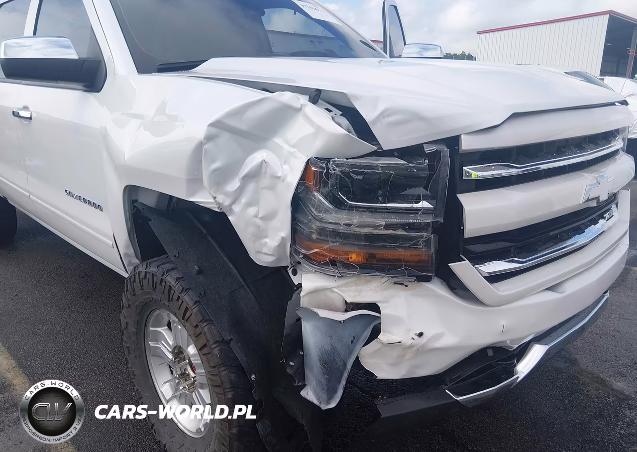 2018 Chevrolet Silverado 1500 2Lt VIN:3GCUKREC7JG472325 - 6