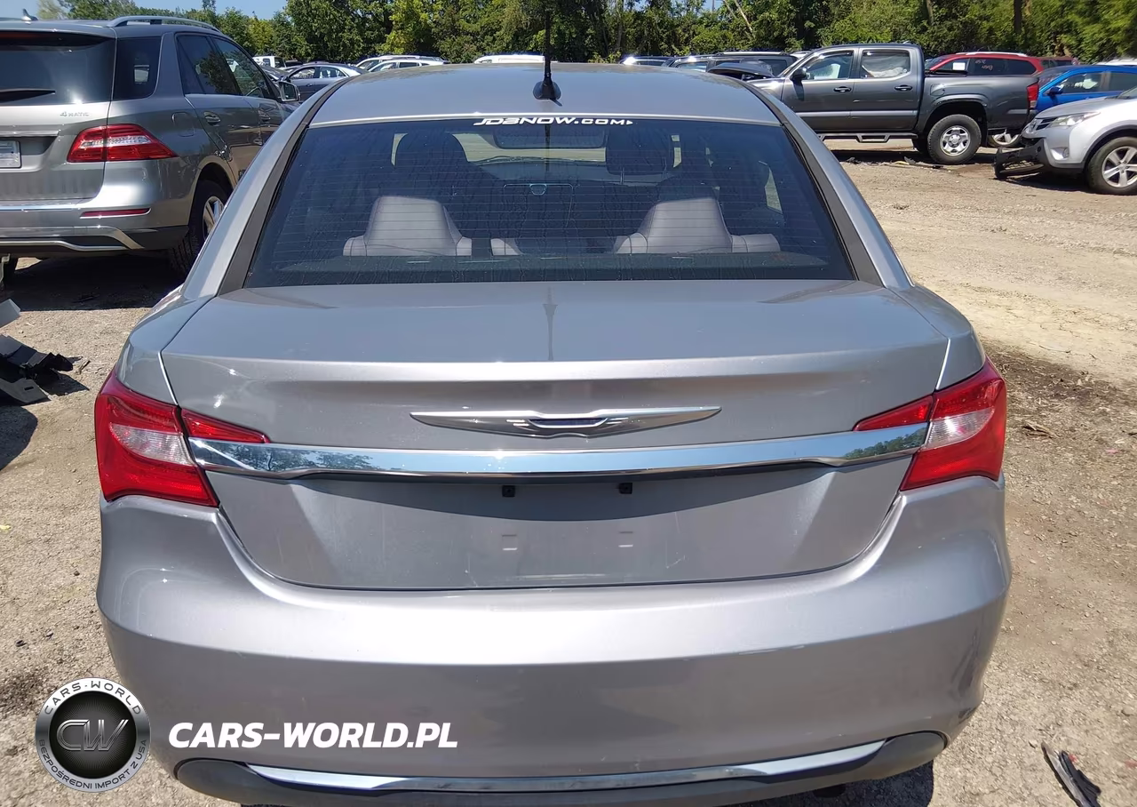 2013 Chrysler 200 Touring VIN:1C3CCBBB5DN762509 - 16