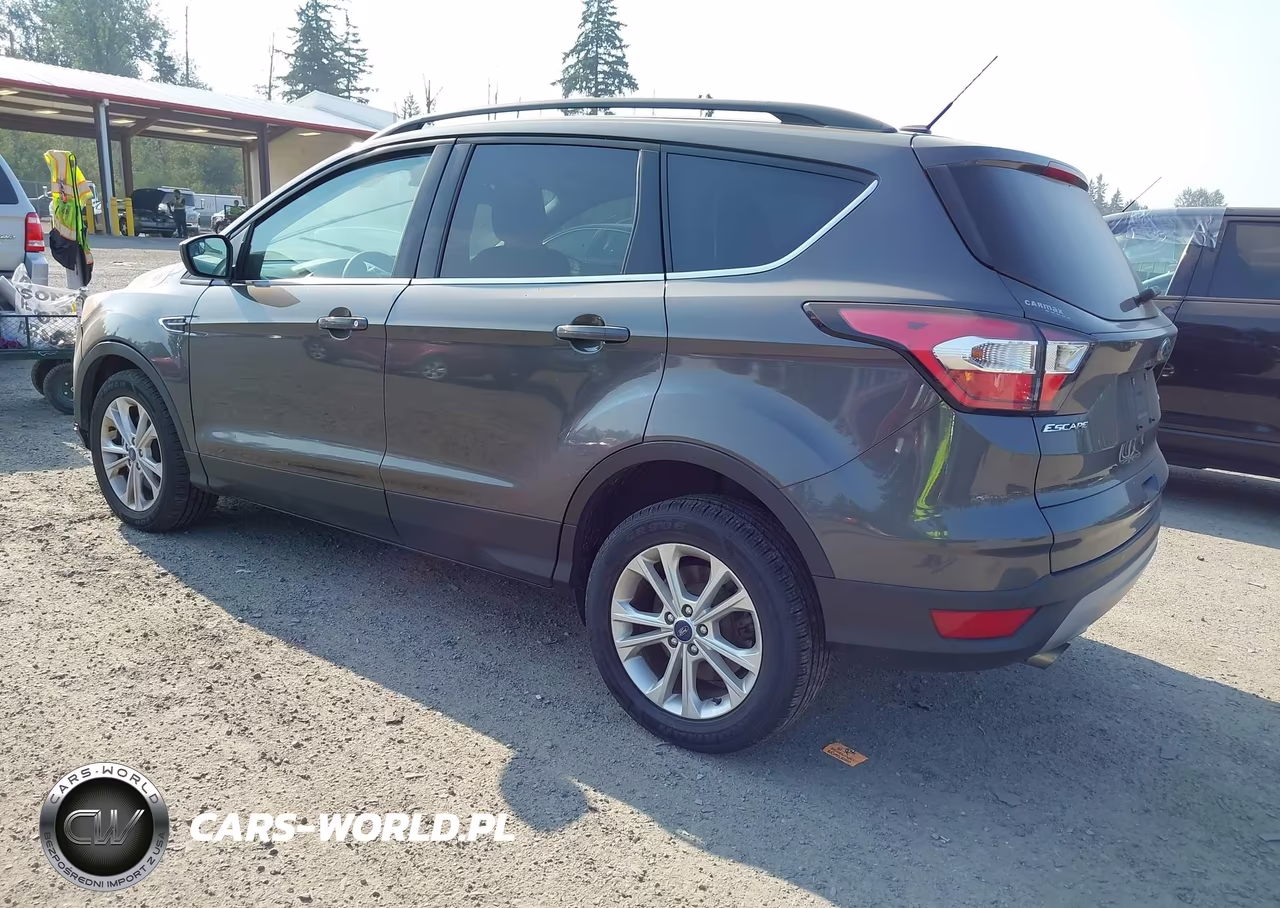 2018 Ford Escape Se VIN:1FMCU9GD3JUC90867 - 3