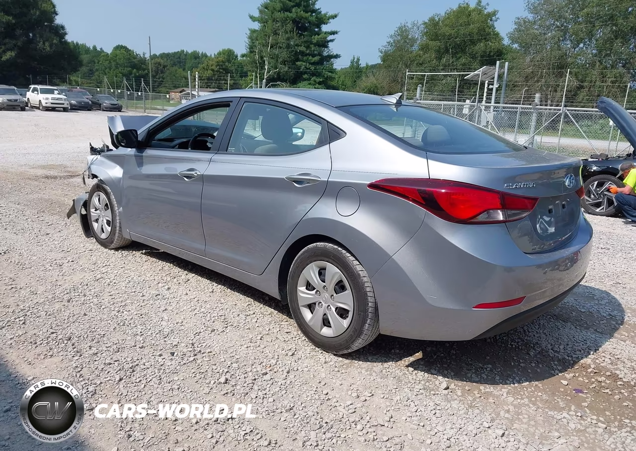 2016 Hyundai Elantra Se VIN:5NPDH4AE9GH664144 - 3