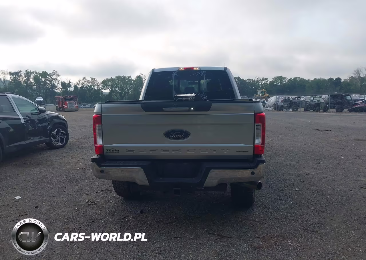 2017 Ford F-250 Lariat VIN:1FT7W2B69HEC61135 - 16