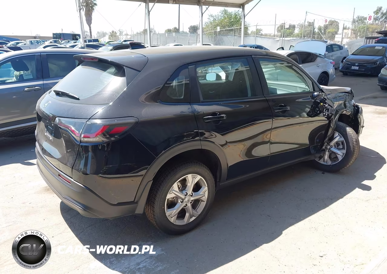 2025 Honda Hr-V Awd Lx VIN:3CZRZ2H31SM746068 - 4