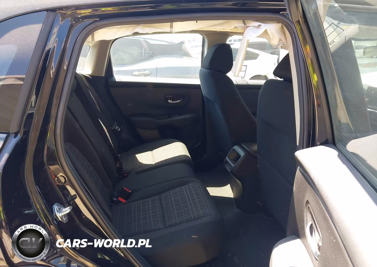 2025 Honda Hr-V Awd Lx VIN:3CZRZ2H31SM746068 - 8