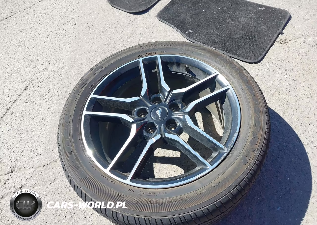 2019 Ford Mustang Ecoboost Premium VIN:1FATP8UH0K5171026 - 12