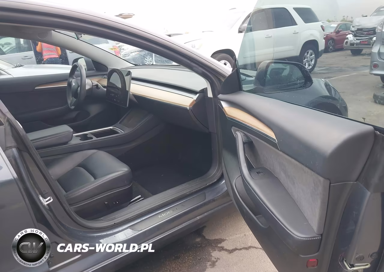 2023 Tesla Model 3 Rear-Wheel Drive VIN:5YJ3E1EAXPF412153 - 5