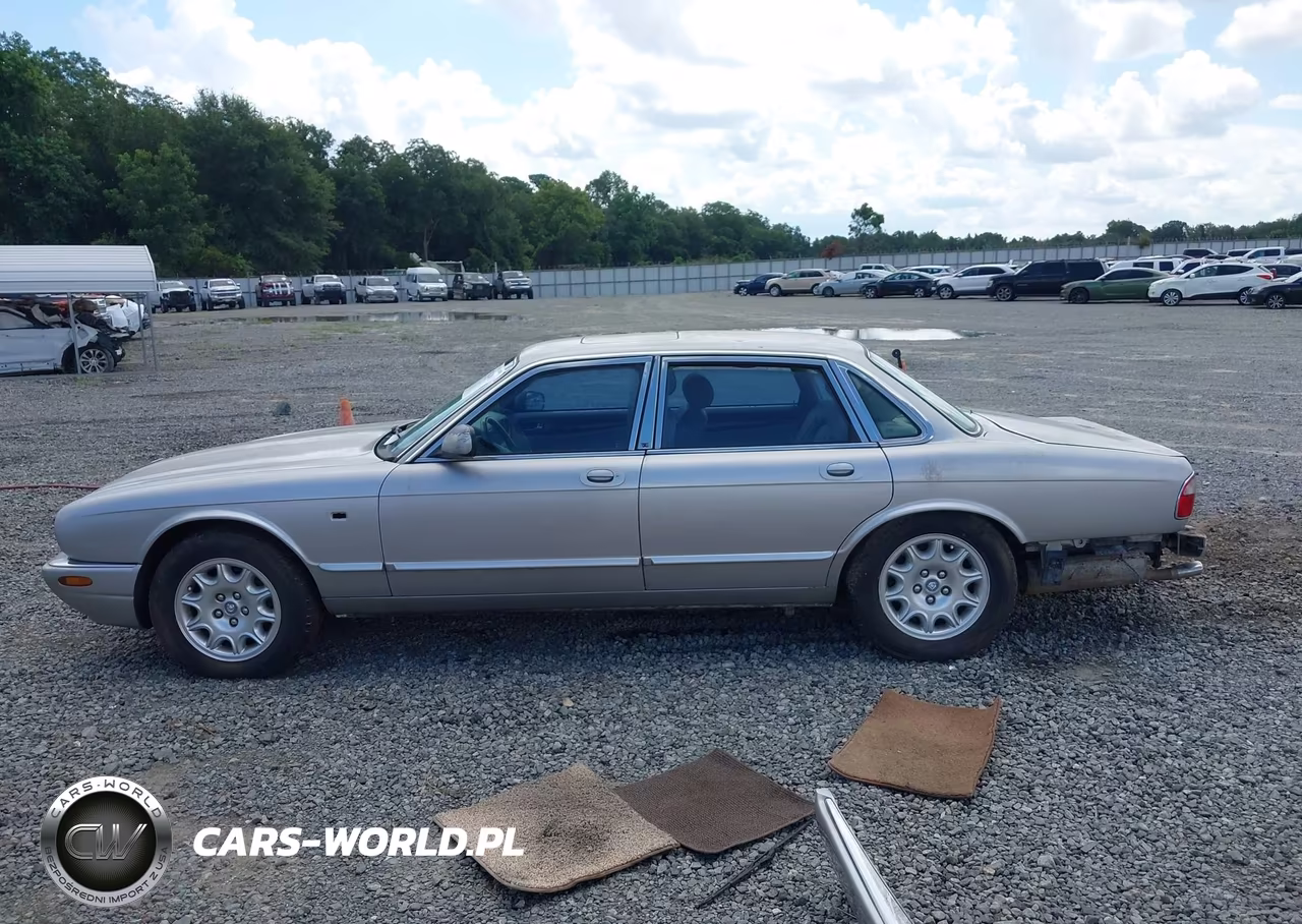 2000 Jaguar Xj8 VIN:SAJDA14C7YLF20106 - 15