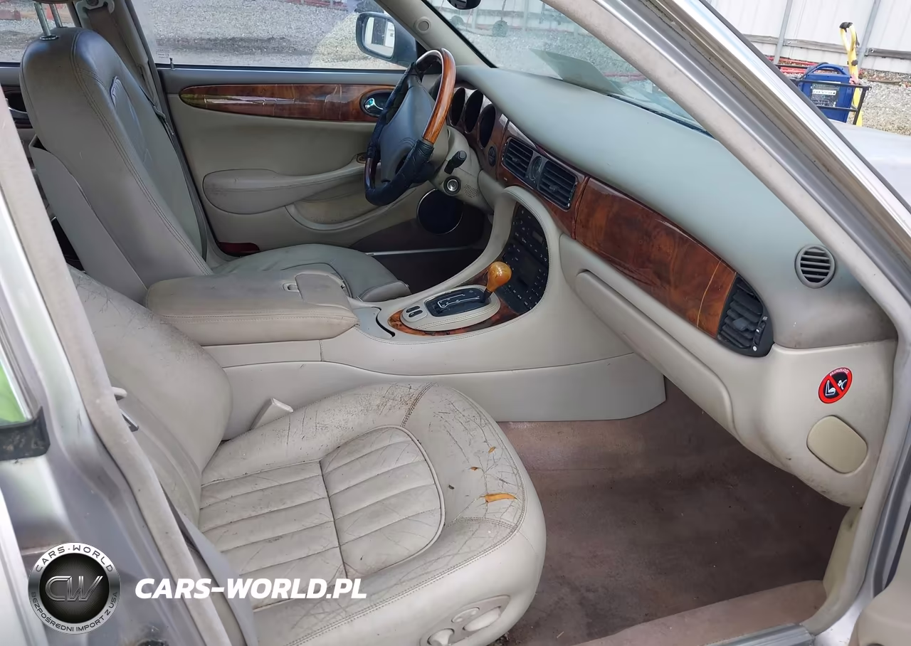 2000 Jaguar Xj8 VIN:SAJDA14C7YLF20106 - 5