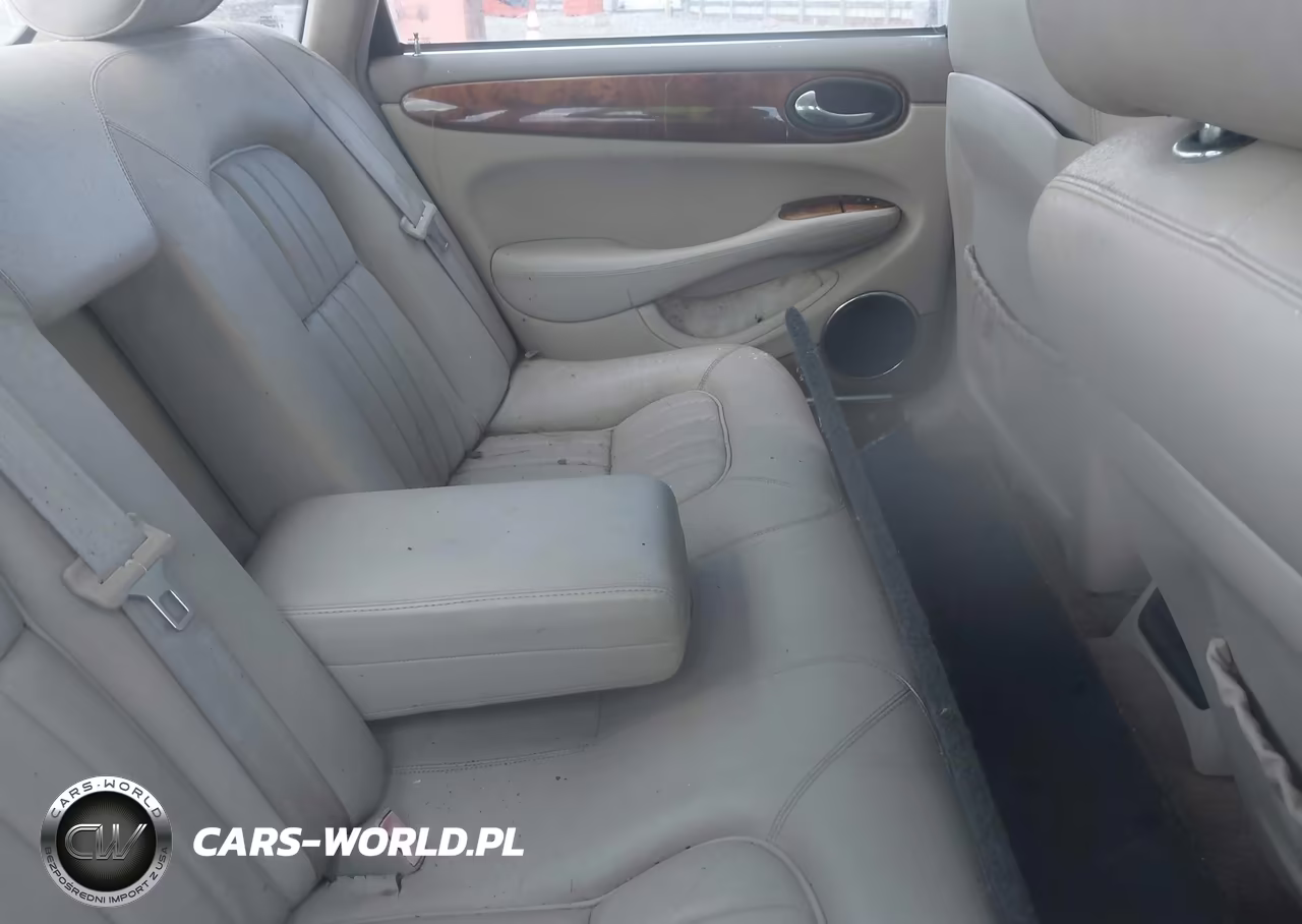 2000 Jaguar Xj8 VIN:SAJDA14C7YLF20106 - 8