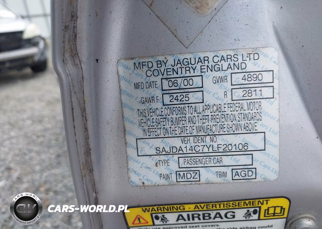 2000 Jaguar Xj8 VIN:SAJDA14C7YLF20106 - 9