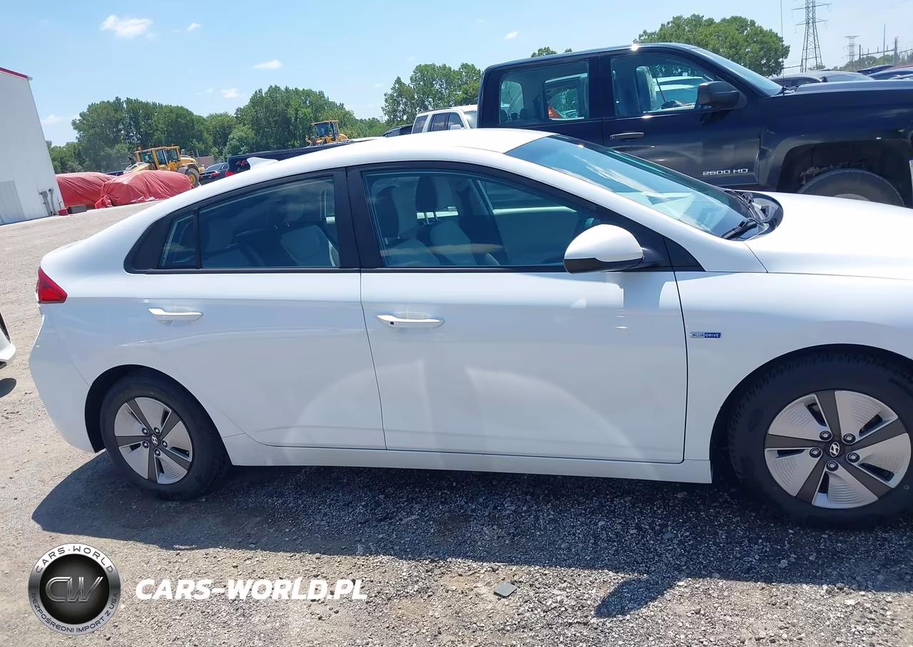 2020 Hyundai Ioniq Hybrid Blue VIN:KMHC65LC1LU231108 - 13
