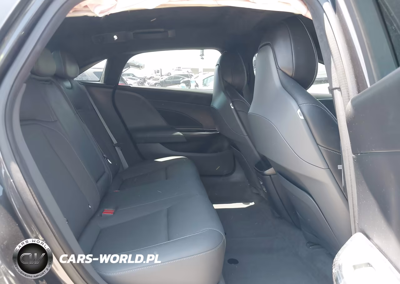 2024 Lucid Air Pure VIN:50EA1PGA2RA001128 - 8