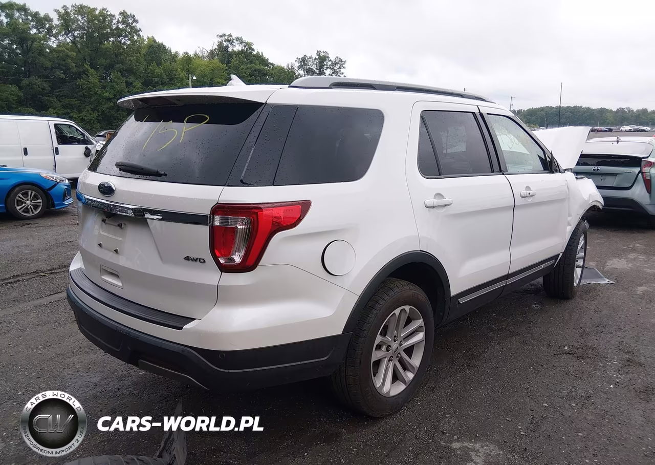 2019 Ford Explorer Xlt VIN:1FM5K8D87KGA85035 - 4