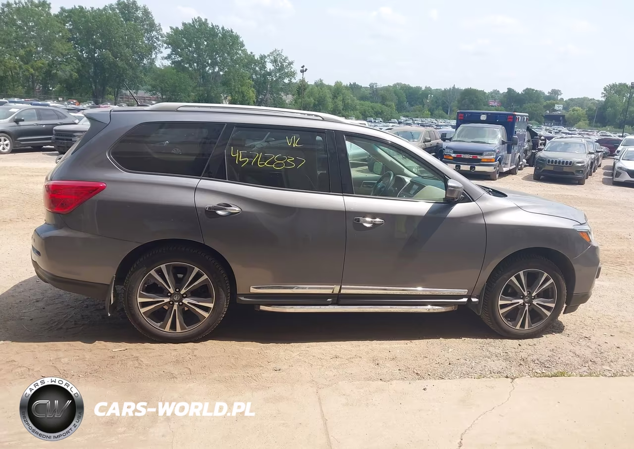 2017 Nissan Pathfinder Platinum VIN:5N1DR2MM3HC622534 - 13
