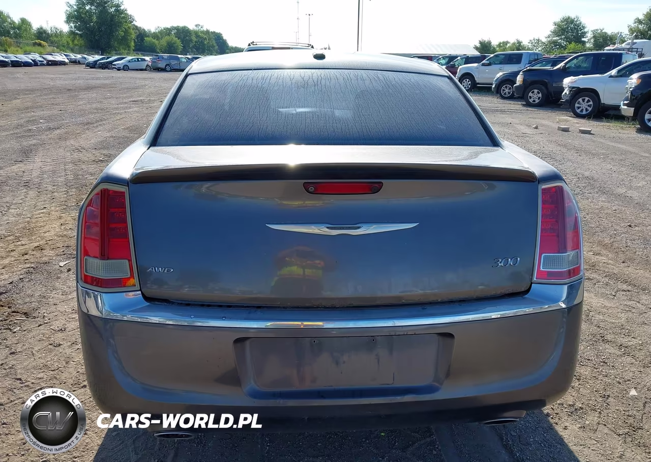 2013 Chrysler 300 Motown VIN:2C3CCARG2DH543284 - 17