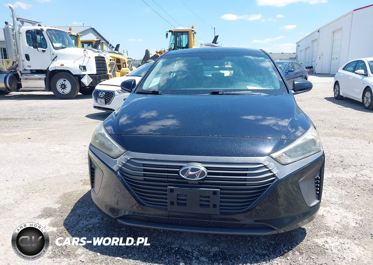 2018 Hyundai Ioniq Hybrid Blue VIN:KMHC65LC0JU075477 - 12