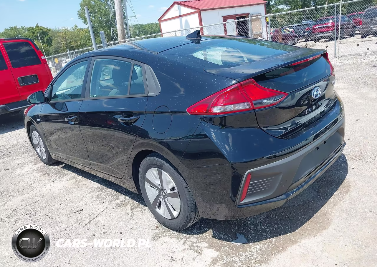 2018 Hyundai Ioniq Hybrid Blue VIN:KMHC65LC0JU075477 - 3