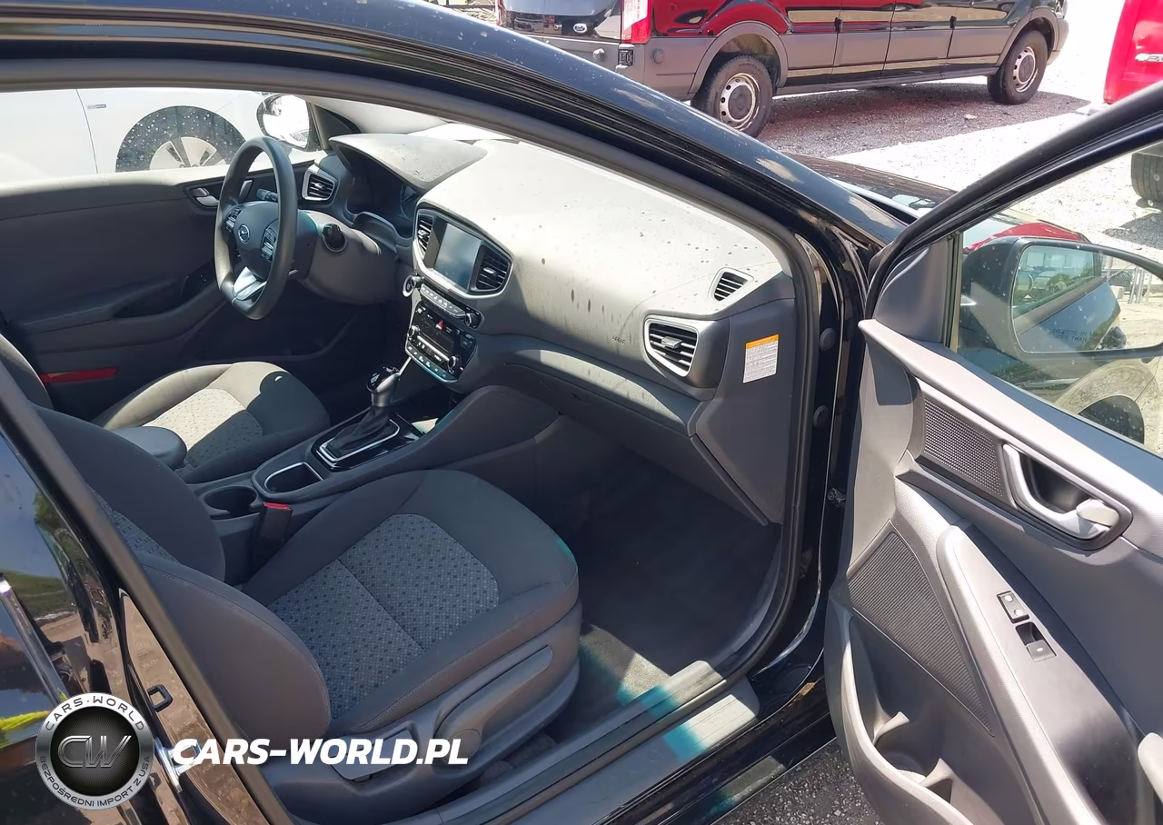 2018 Hyundai Ioniq Hybrid Blue VIN:KMHC65LC0JU075477 - 5