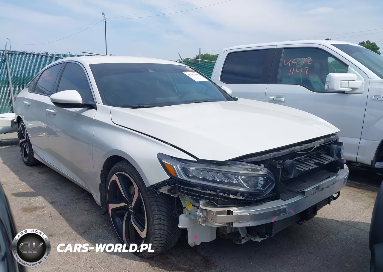 2018 Honda Accord Sport VIN:1HGCV1F31JA000219 - 1
