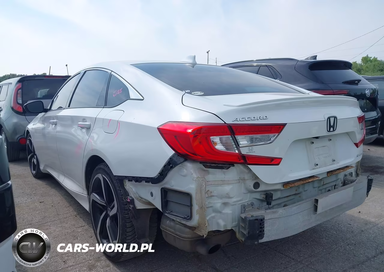 2018 Honda Accord Sport VIN:1HGCV1F31JA000219 - 3