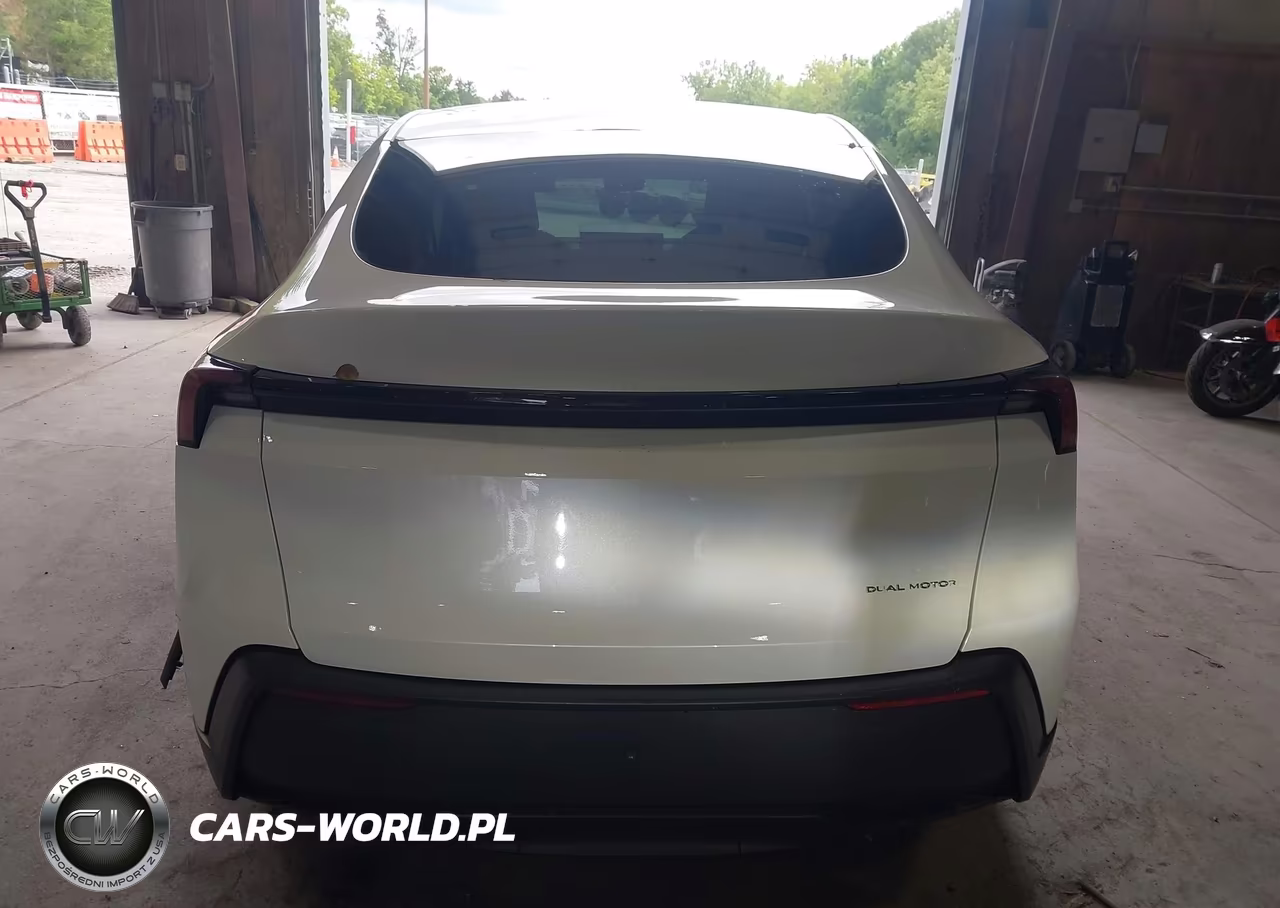 2026 Tesla Model Y All-Wheel Drive-Long Range Launch Series-Premium All-Wheel Drive VIN:7SAYGDEE0TA661592 - 15