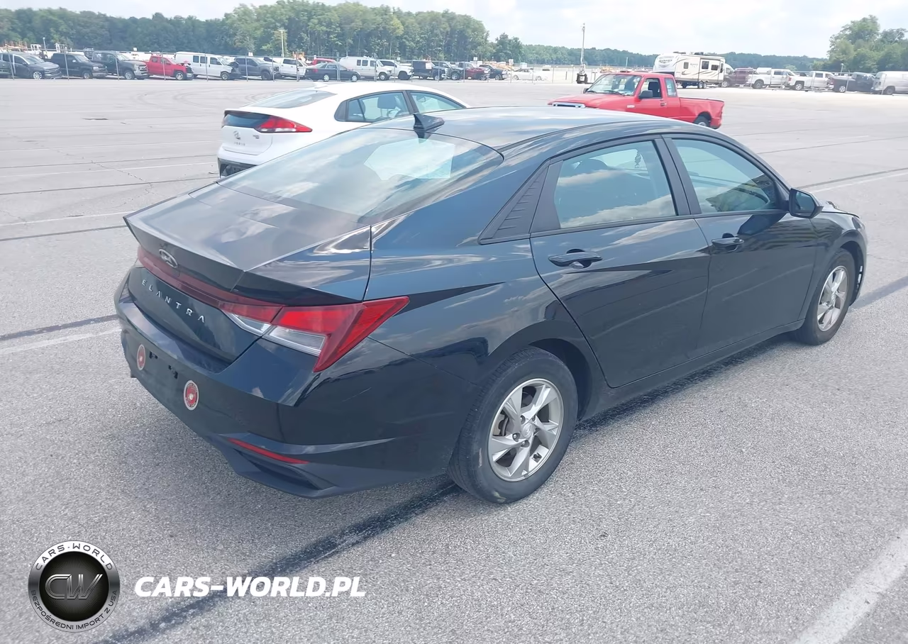 2023 Hyundai Elantra Se VIN:KMHLL4AG8PU576277 - 4