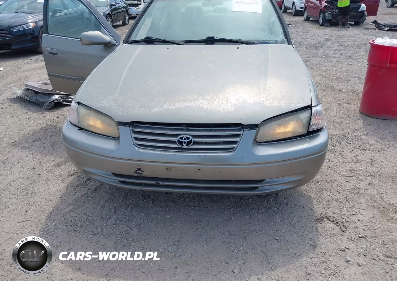 1998 Toyota Camry Le VIN:JT2BG22K8W0120211 - 12