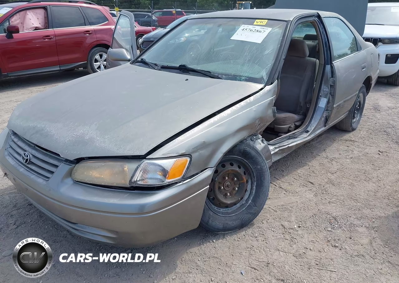 1998 Toyota Camry Le VIN:JT2BG22K8W0120211 - 2