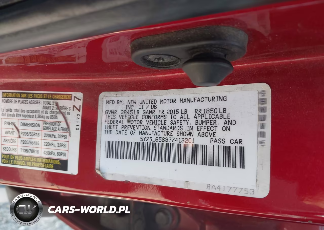2007 Pontiac Vibe VIN:5Y2SL65837Z413201 - 9