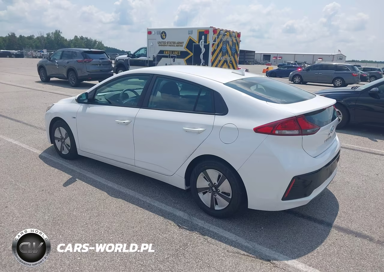 2018 Hyundai Ioniq Hybrid Blue VIN:KMHC65LC7JU076318 - 3