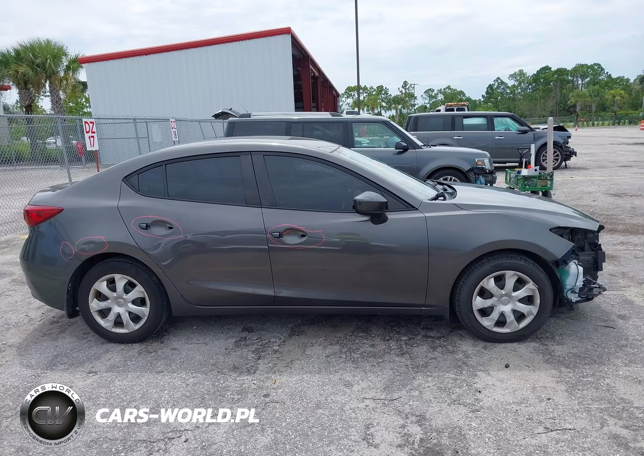 2018 Mazda Mazda3 Sport VIN:3MZBN1U7XJM161443 - 14