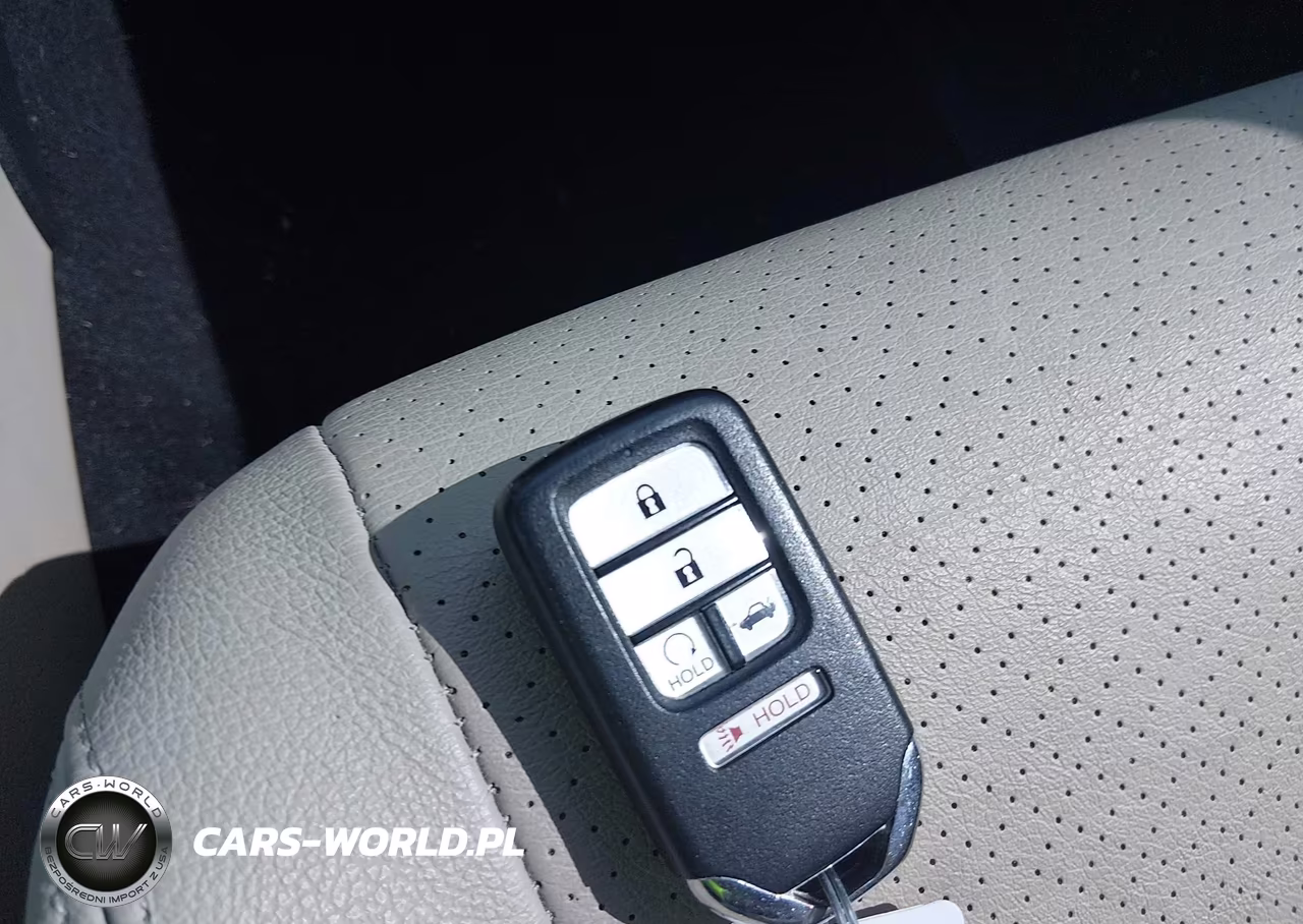 2017 Honda Accord Ex-L V6 VIN:1HGCR3F01HA025704 - 11