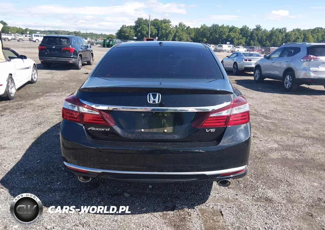 2017 Honda Accord Ex-L V6 VIN:1HGCR3F01HA025704 - 17