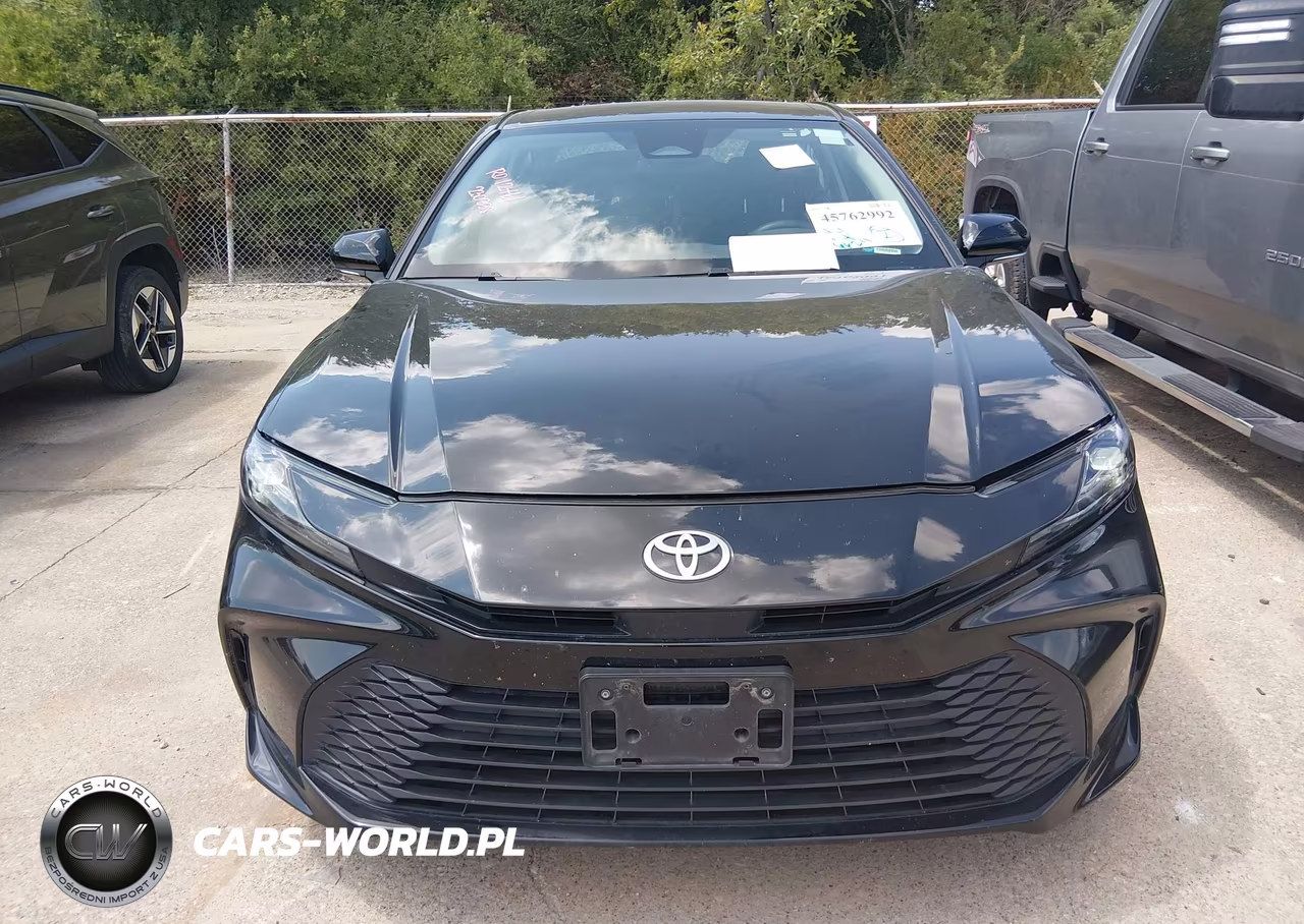 2025 Toyota Camry Le VIN:4T1DAACK4SU600366 - 12