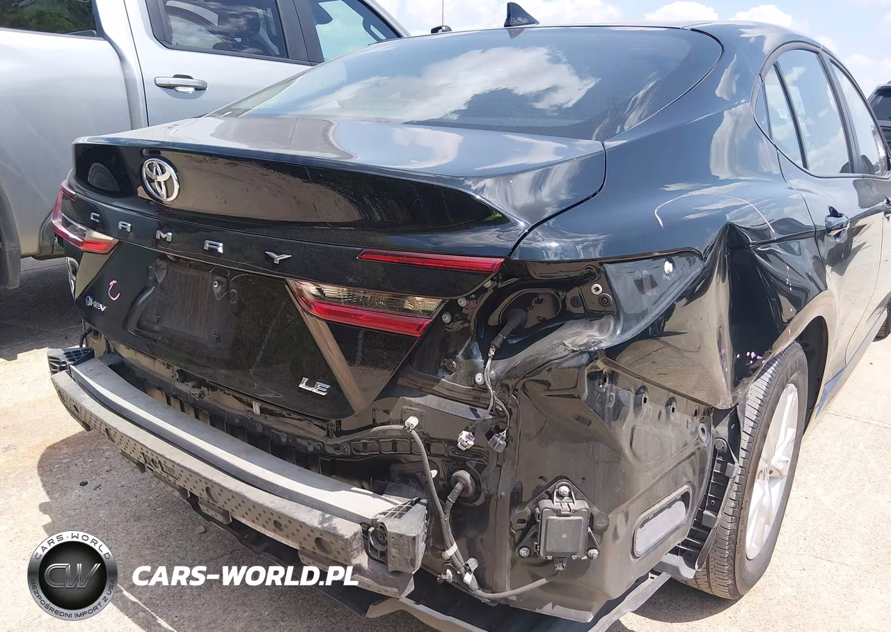2025 Toyota Camry Le VIN:4T1DAACK4SU600366 - 6
