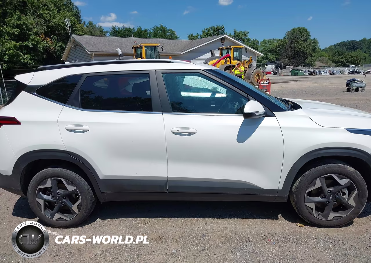 2025 Kia Seltos Ex VIN:KNDERCAA9S7820494 - 13