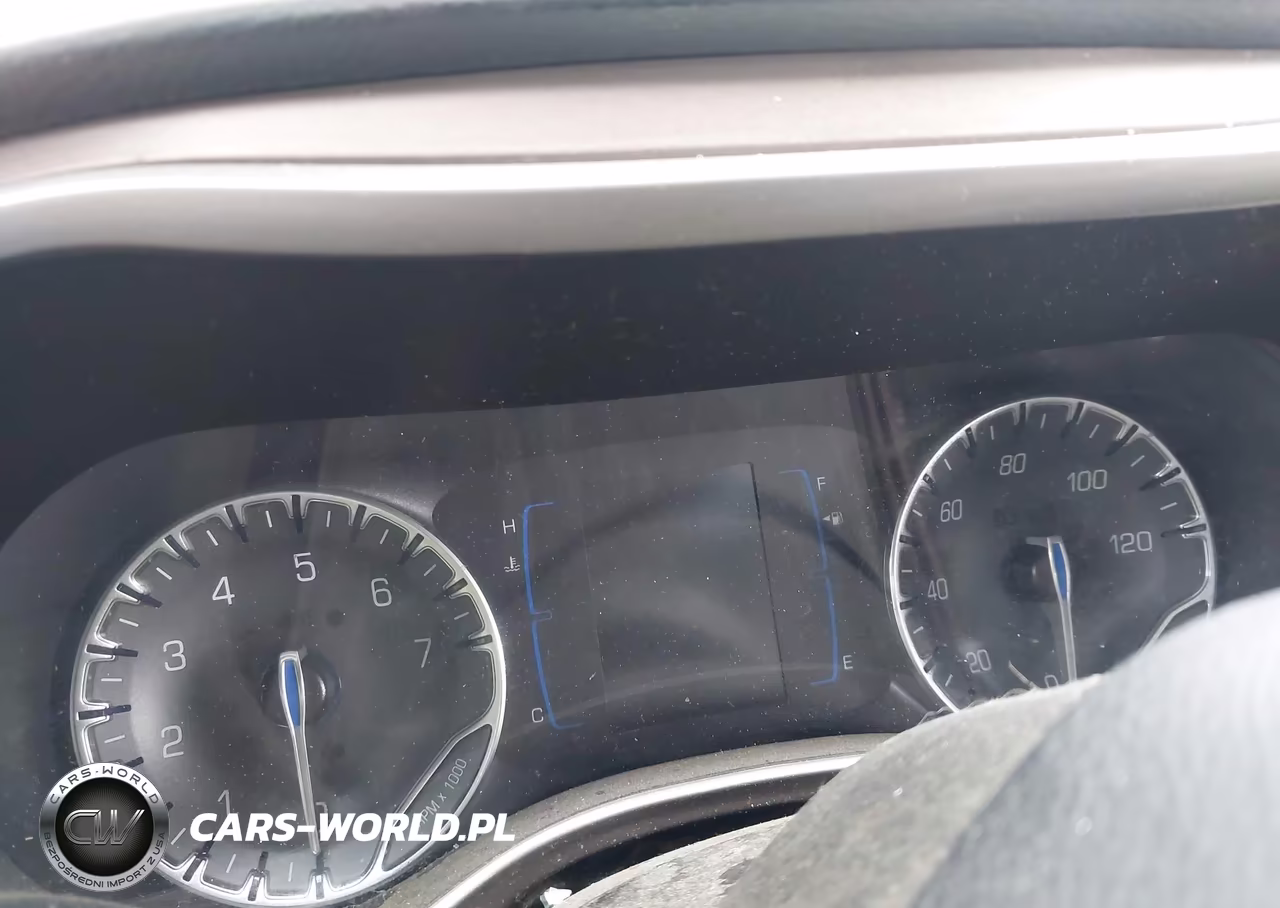 2019 Chrysler Pacifica Touring L VIN:2C4RC1BG3KR732517 - 7