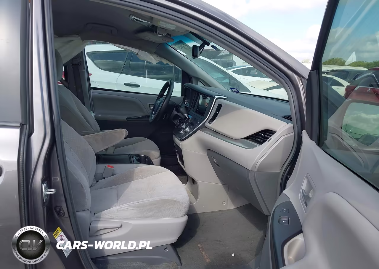 2015 Toyota Sienna Le 8 Passenger VIN:5TDKK3DC1FS528340 - 5