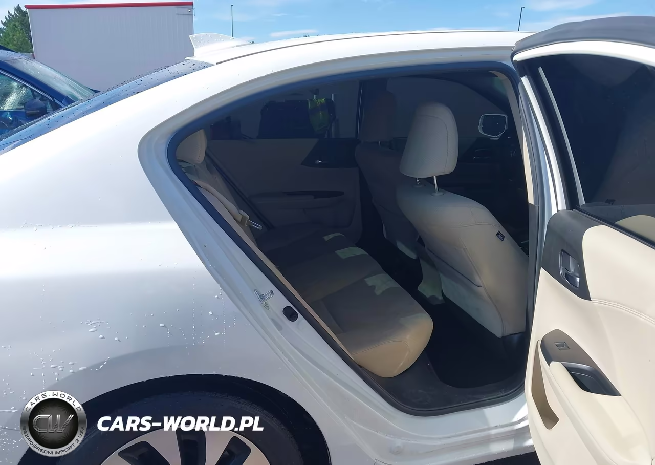 2017 Honda Accord Hybrid VIN:JHMCR6F32HC016135 - 8