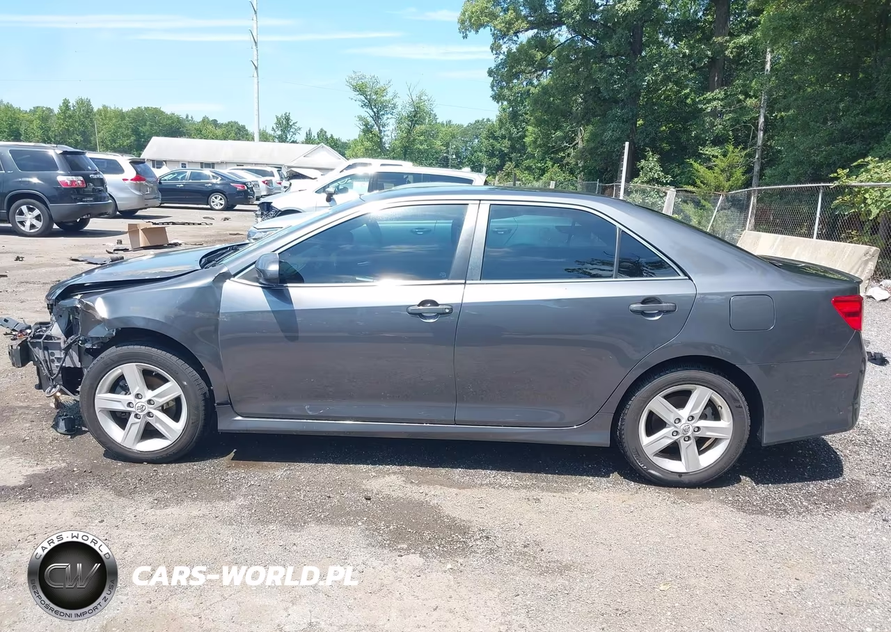 2014 Toyota Camry Se VIN:4T1BF1FK8EU345858 - 15