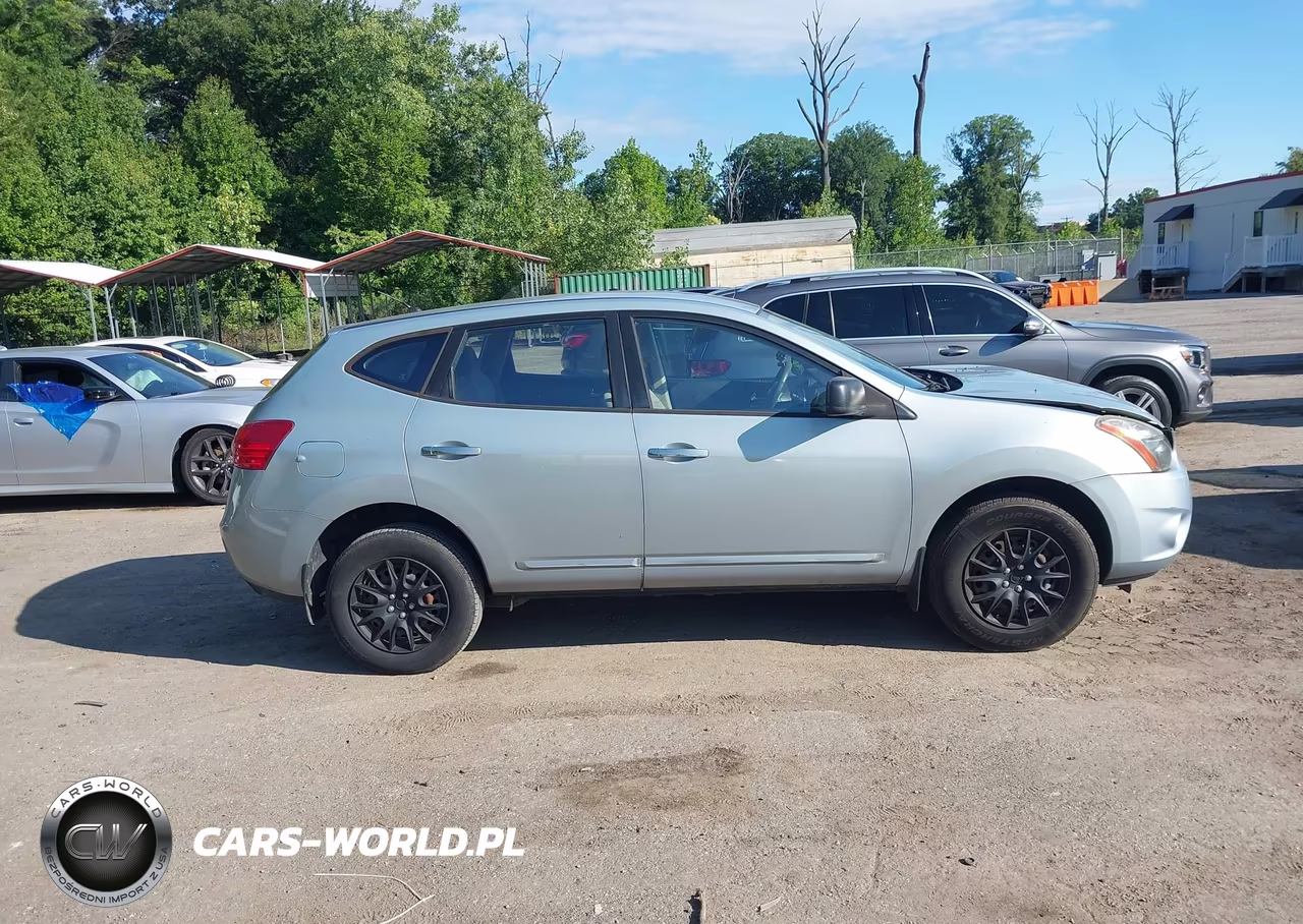 2015 Nissan Rogue Select S VIN:JN8AS5MT1FW158342 - 13