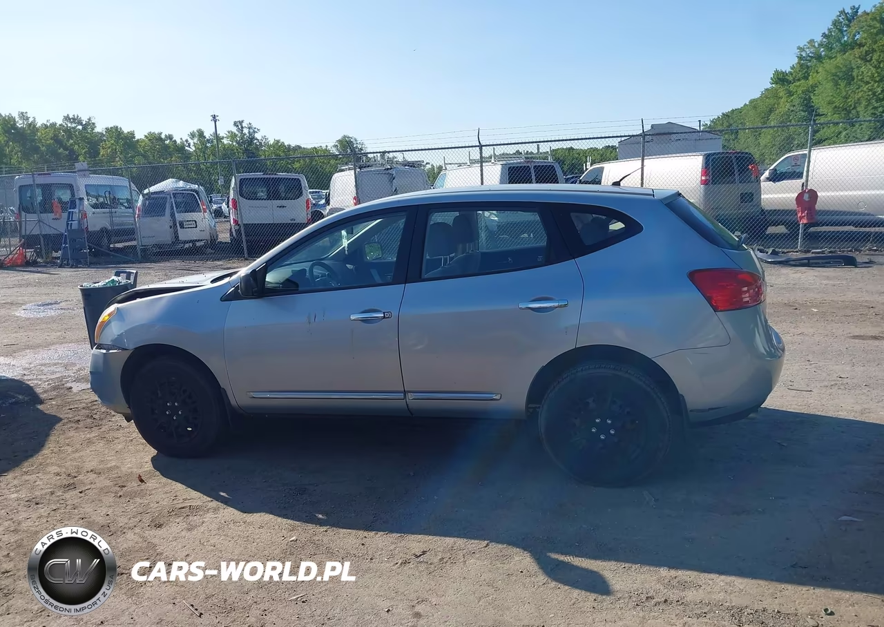 2015 Nissan Rogue Select S VIN:JN8AS5MT1FW158342 - 14