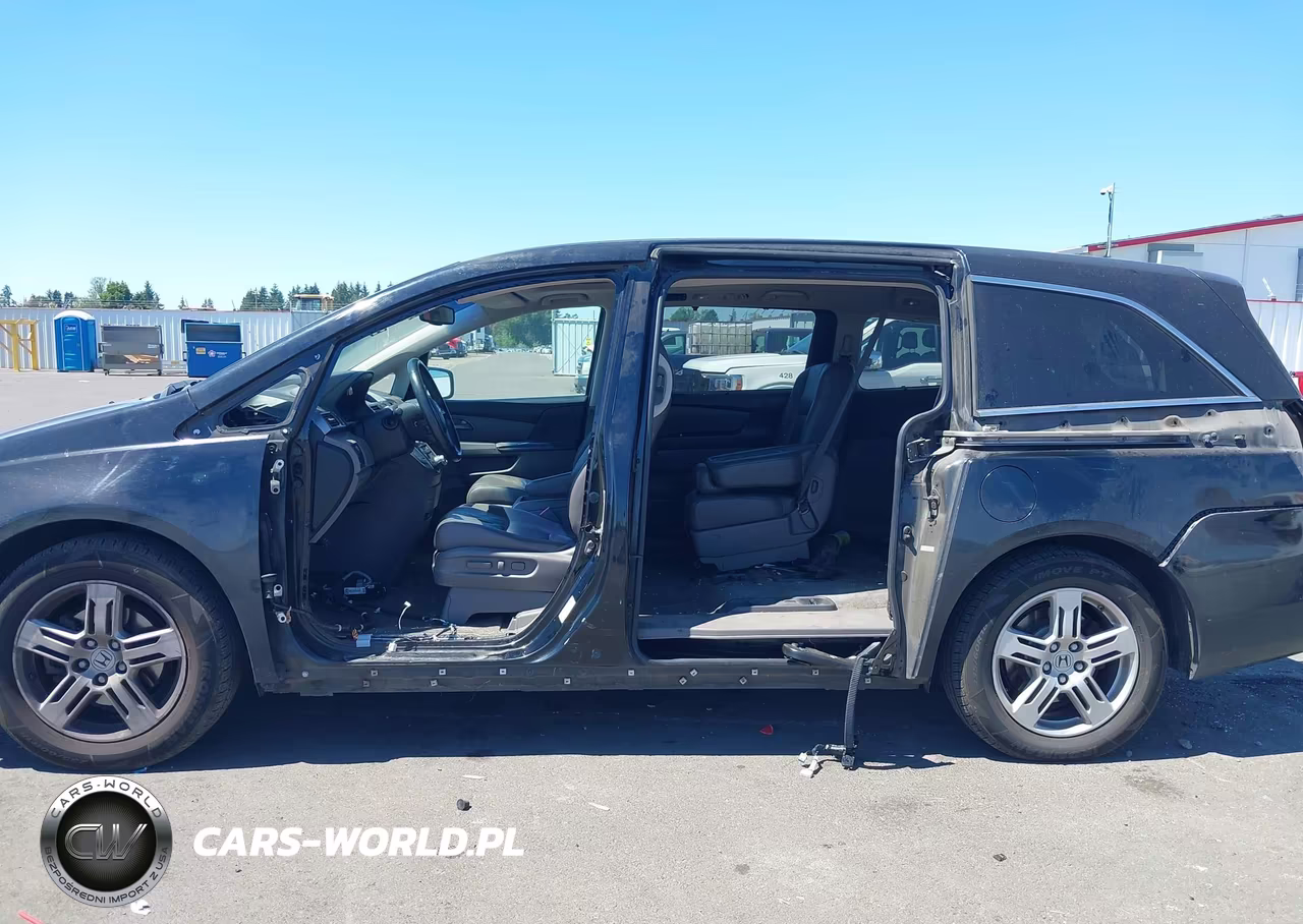 2011 Honda Odyssey Touring-Touring Elite VIN:5FNRL5H92BB062776 - 6
