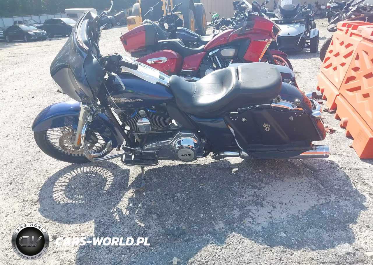 2012 Harley-Davidson Flhx Street Glide VIN:1HD1KBM15CB617057 - 13